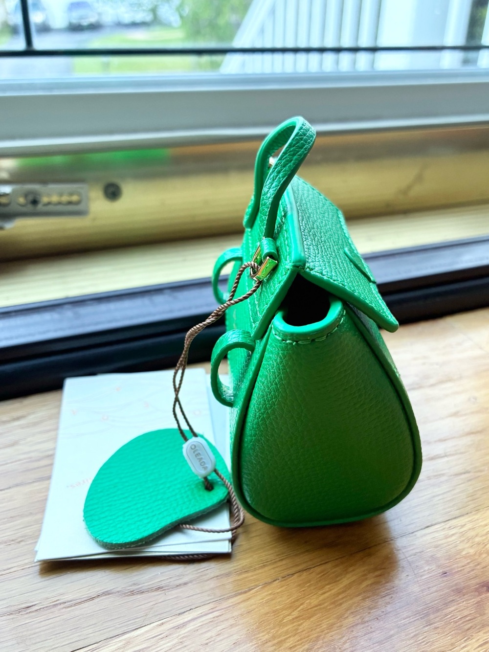 Oleada Miniature Purse Belt Purse or Charm Pebbled Leather Pistachio Green NWT - Picture 4 of 8